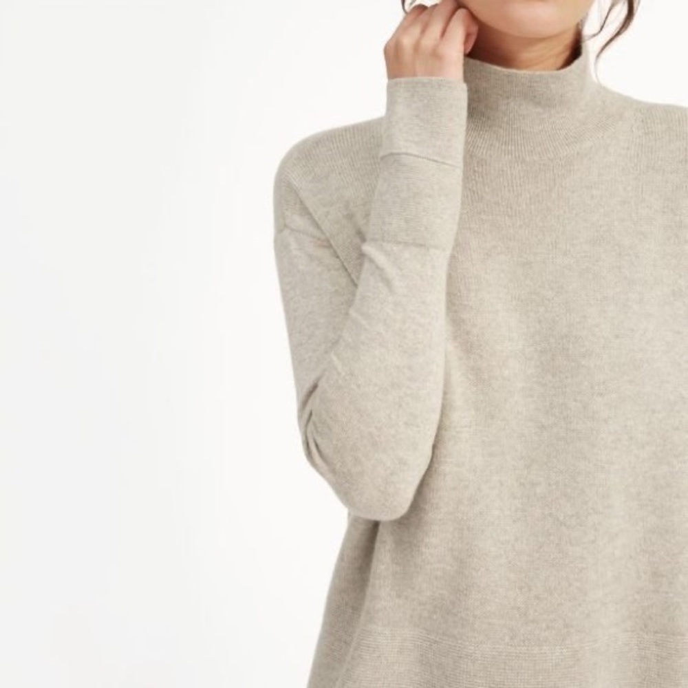 Everlane Cashmere Square Turtleneck Sweater Oatmeal